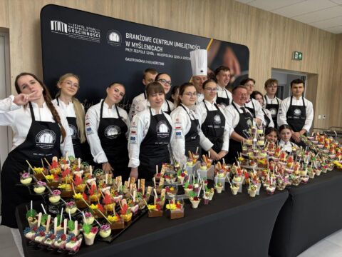 Małe dzieła sztuki, wielkie emocje! Warsztaty innowacyjnych deserów finger food za nami.